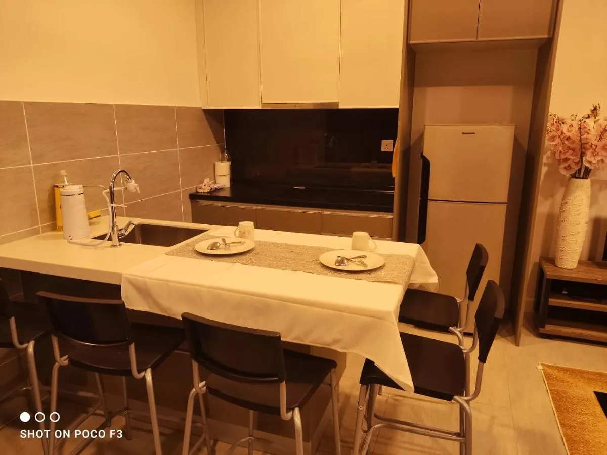 Cozy Unit- Bell Suites- Horizon Suites- Wifi- Netflix- Parking Swimming Pool- Klia Sepang Apartment