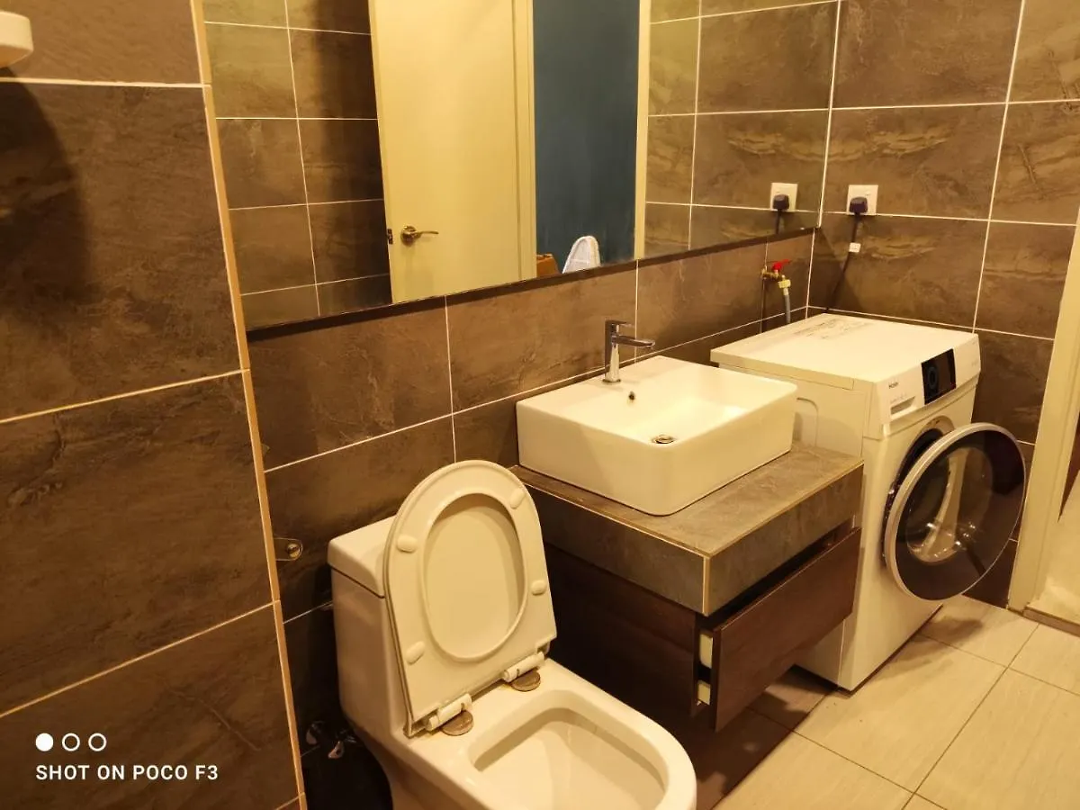 Cozy Unit- Bell Suites- Horizon Suites- Wifi- Netflix- Parking Swimming Pool- Klia Sepang