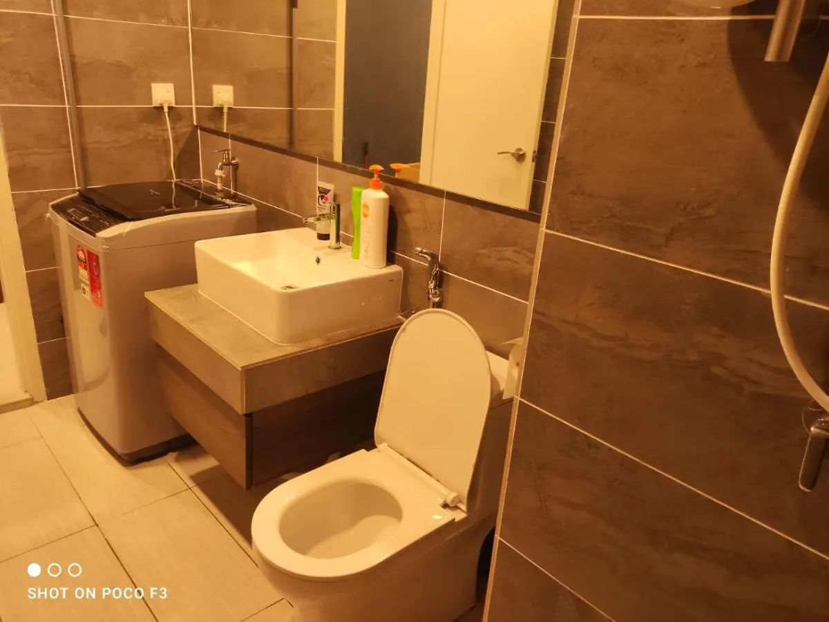 Cozy Unit- Bell Suites- Horizon Suites- Wifi- Netflix- Parking Swimming Pool- Klia Sepang