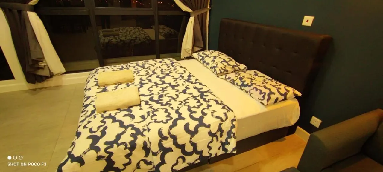 Cozy Unit- Bell Suites- Horizon Suites- Wifi- Netflix- Parking Swimming Pool- Klia Sepang