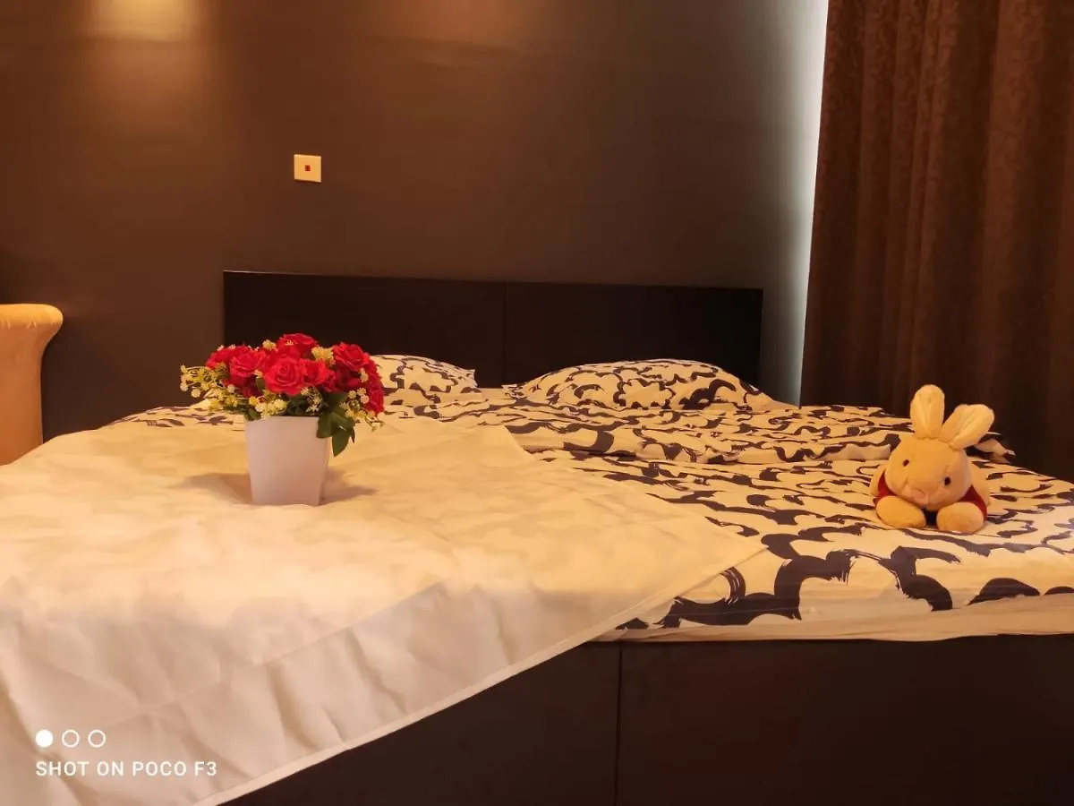 Cozy Unit- Bell Suites- Horizon Suites- Wifi- Netflix- Parking Swimming Pool- Klia Sepang