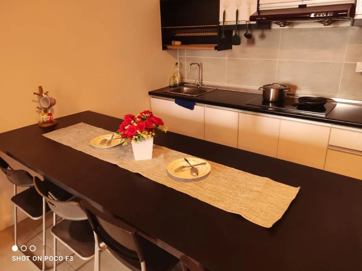 Cozy Unit- Bell Suites- Horizon Suites- Wifi- Netflix- Parking Swimming Pool- Klia Sepang