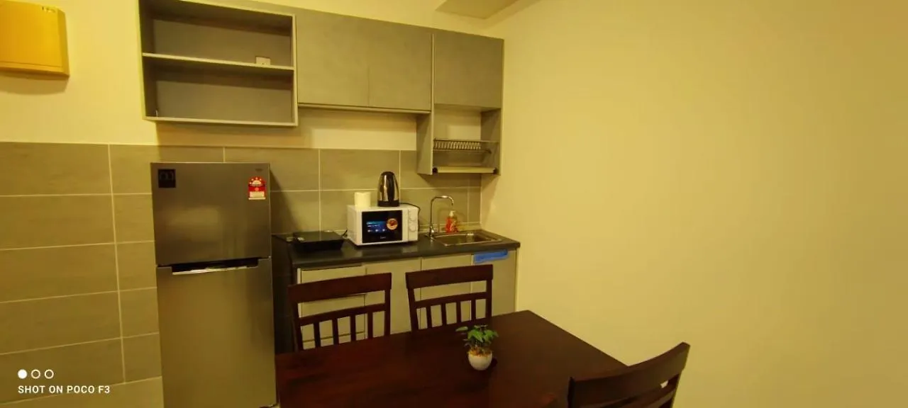 Apartment Cozy Unit- Bell Suites- Horizon Suites- Wifi- Netflix- Parking Swimming Pool- Klia Sepang