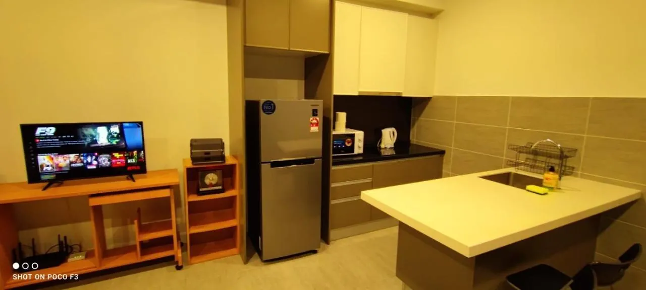 Cozy Unit- Bell Suites- Horizon Suites- Wifi- Netflix- Parking Swimming Pool- Klia Sepang Malaysia