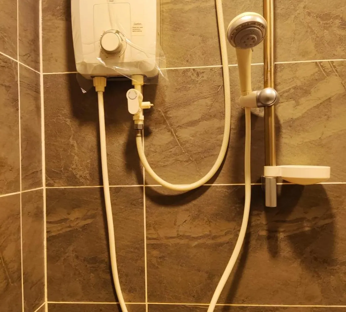 Cozy Unit- Bell Suites- Horizon Suites- Wifi- Netflix- Parking Swimming Pool- Klia Sepang
