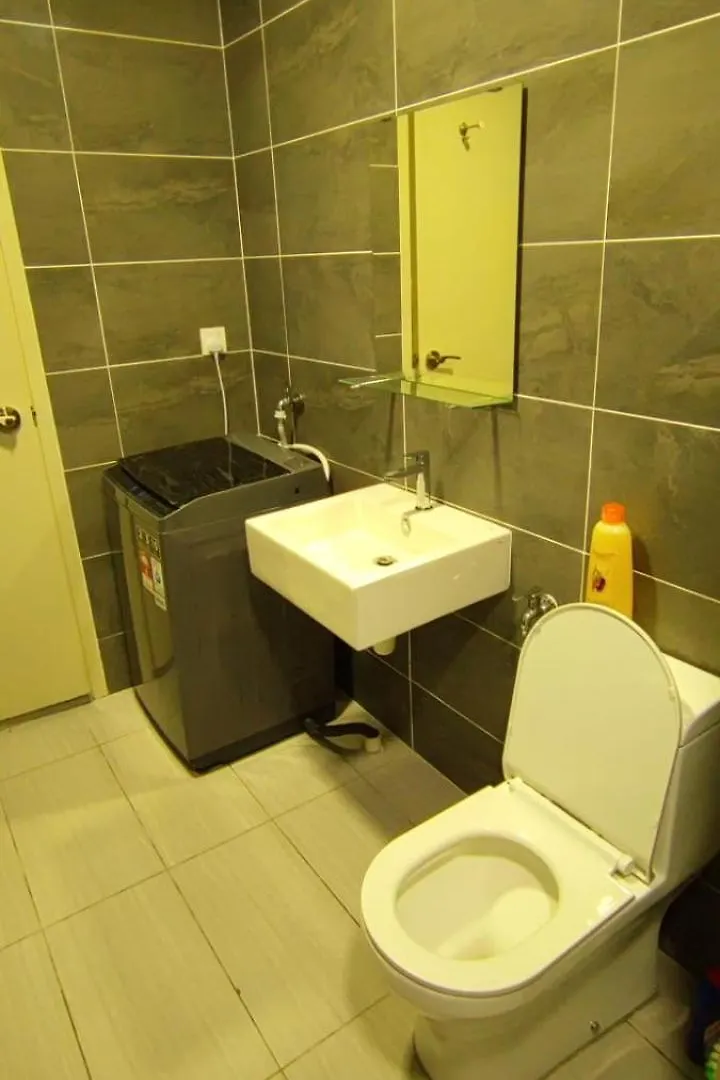 Apartment Cozy Unit- Bell Suites- Horizon Suites- Wifi- Netflix- Parking Swimming Pool- Klia Sepang Malaysia