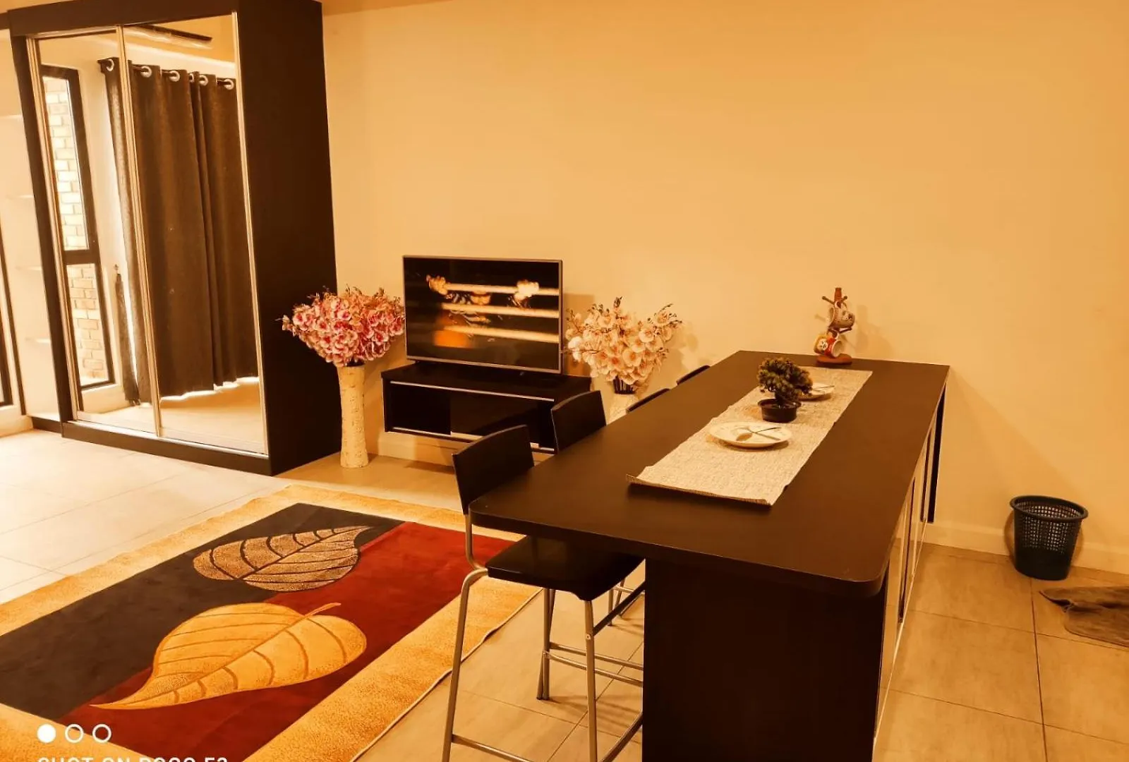 Apartment Cozy Unit- Bell Suites- Horizon Suites- Wifi- Netflix- Parking Swimming Pool- Klia Sepang