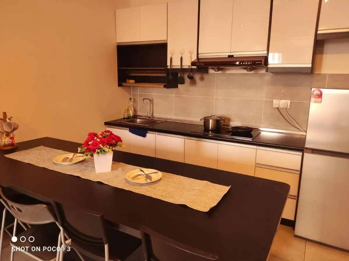 Cozy Unit- Bell Suites- Horizon Suites- Wifi- Netflix- Parking Swimming Pool- Klia Sepang