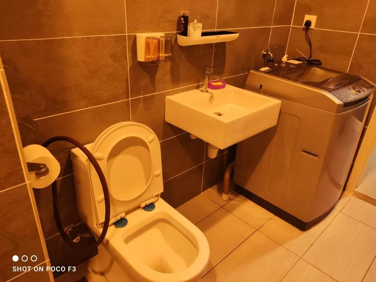 Apartment Cozy Unit- Bell Suites- Horizon Suites- Wifi- Netflix- Parking Swimming Pool- Klia Sepang